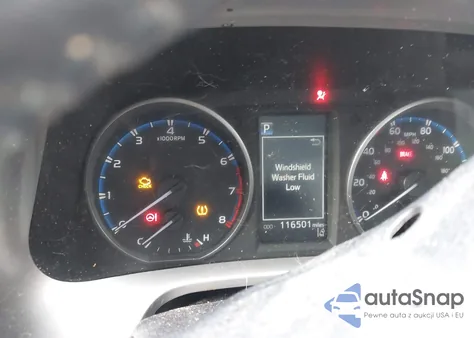 2017 Toyota Rav4 Xle z USA, uszkodzony, nr VIN JTMRFREV3HD206626